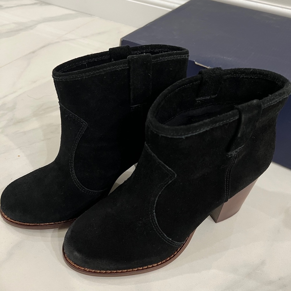 Cute New Suede Black Boots - Picture 1 of 4